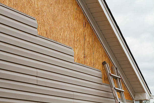 Professional Wood Siding technician working in Goochland, VA